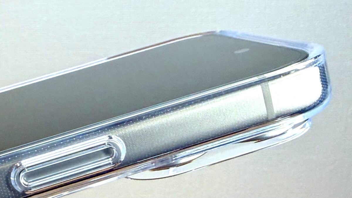 iPhone17 Pro Simplism 「[Turtle FULLSPEC] カメラコントロール＆MagSafe対応 ハイブリッドケース」レビュー