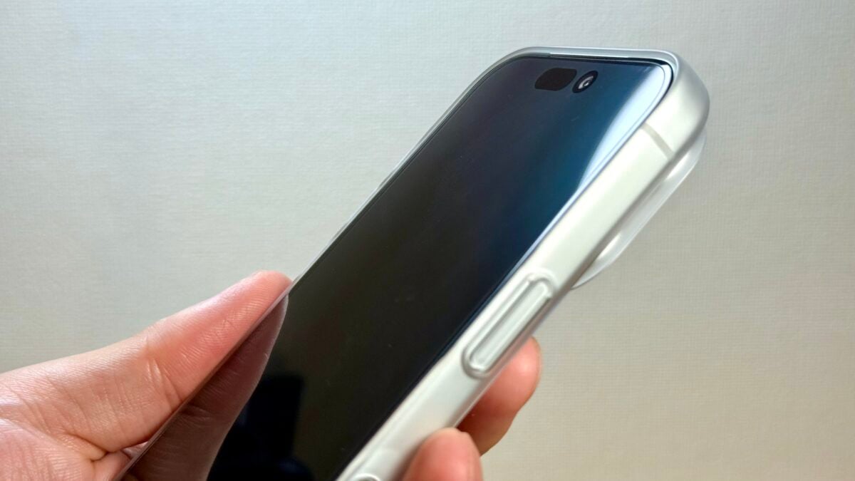 iPhone17 Pro Simplism 「[Silky Armor] MagSafe対応 シルキータッチケース（マットクリア）」レビュー