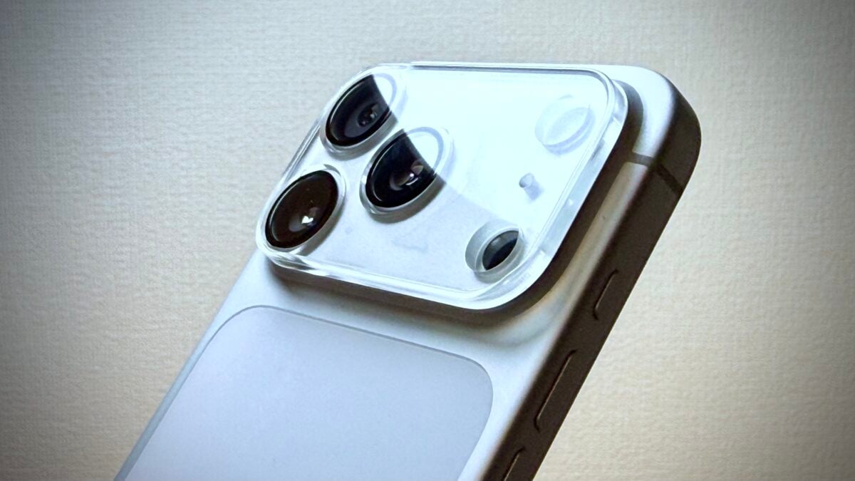 【レビュー】iPhone17 Proのカメラ突起を守る！Simplismの保護ガラス
