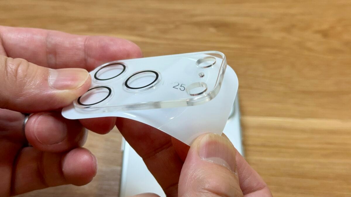 iPhone17 Pro Simplism 「[PicPro CUSHION] ゴリラガラス クリア カメラレンズ保護ガラス」レビュー