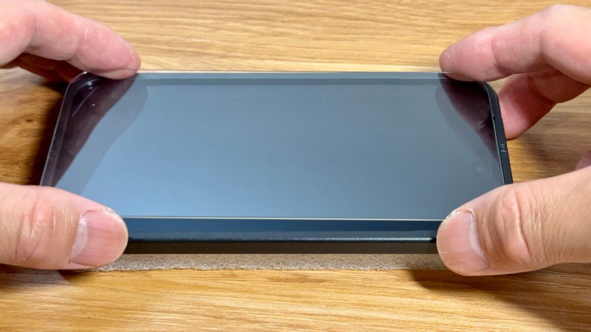 iPhone17 Pro Deff ガラスフィルム「ULTRA HARD GLASS」 レビュー