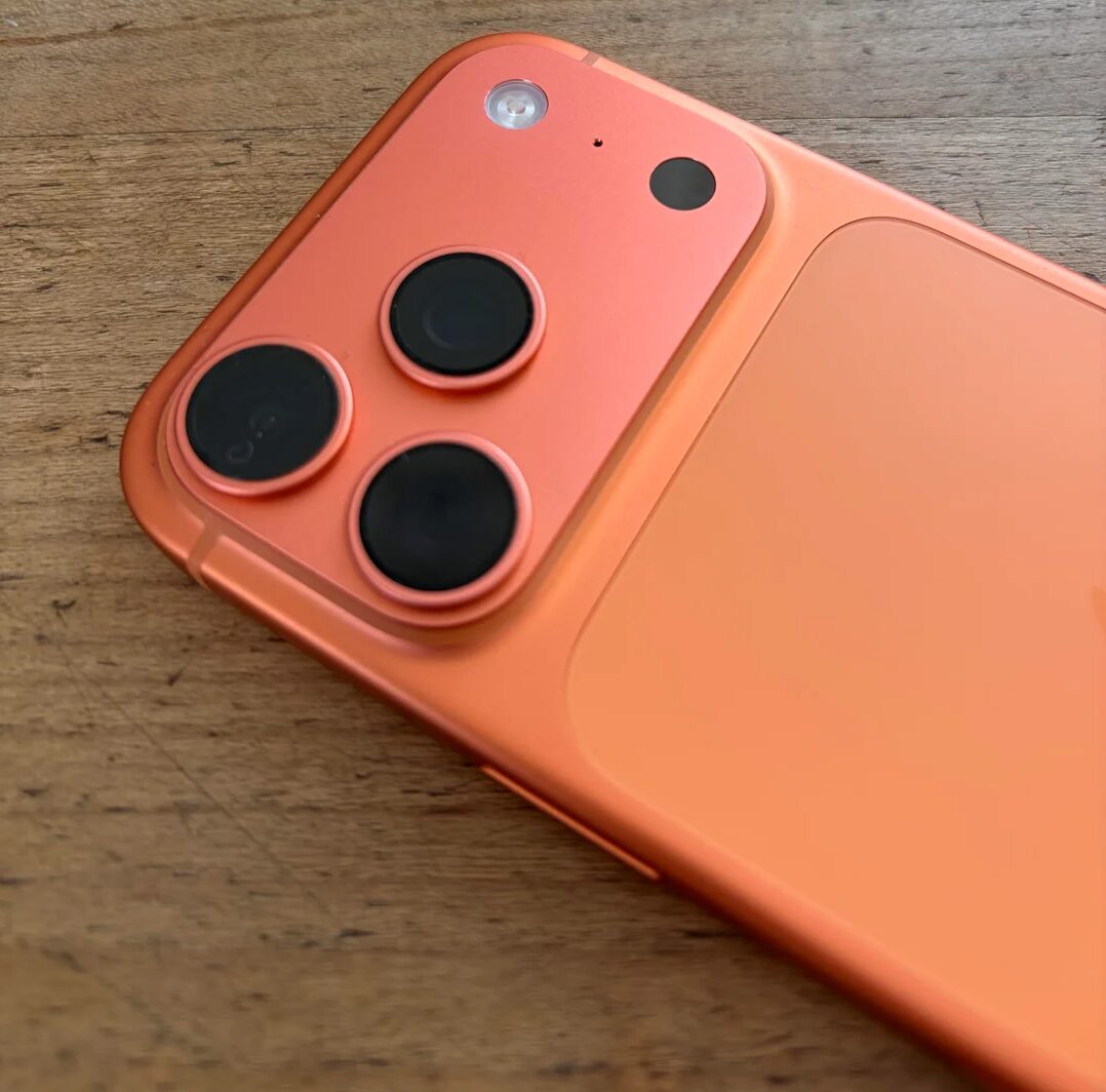 iphone17 pro orange issue_4