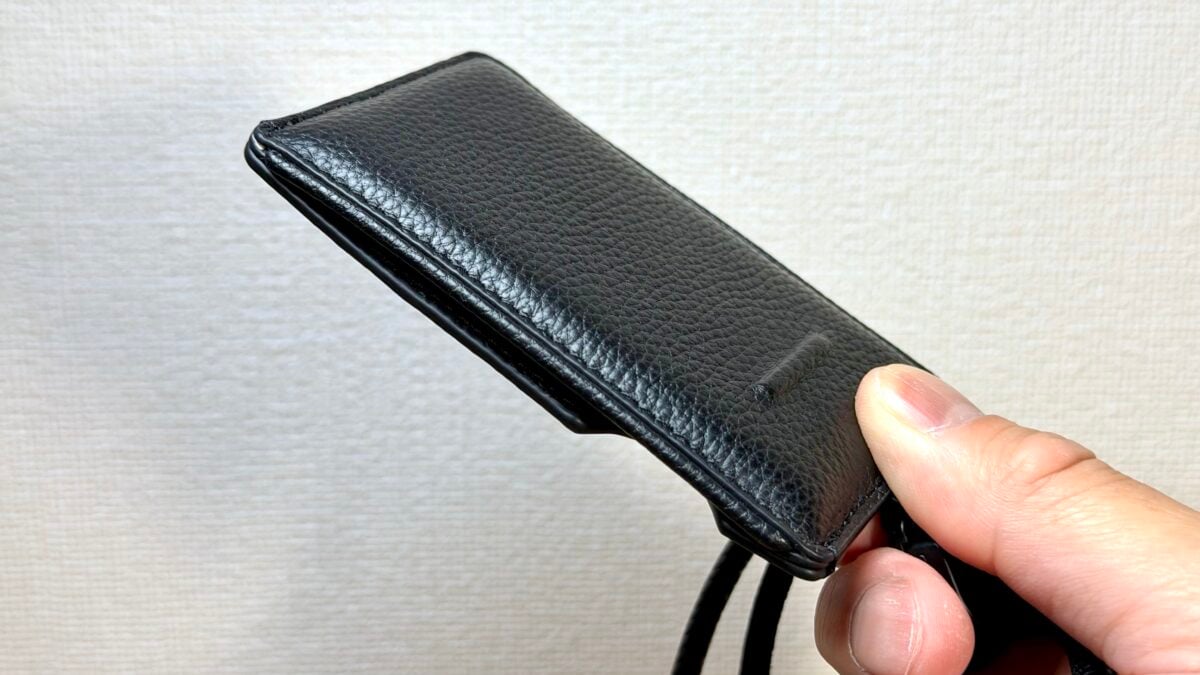 objcts.io デタッチャブルストラップ付スリムカードホルダー iPhone17 Pro レビュー