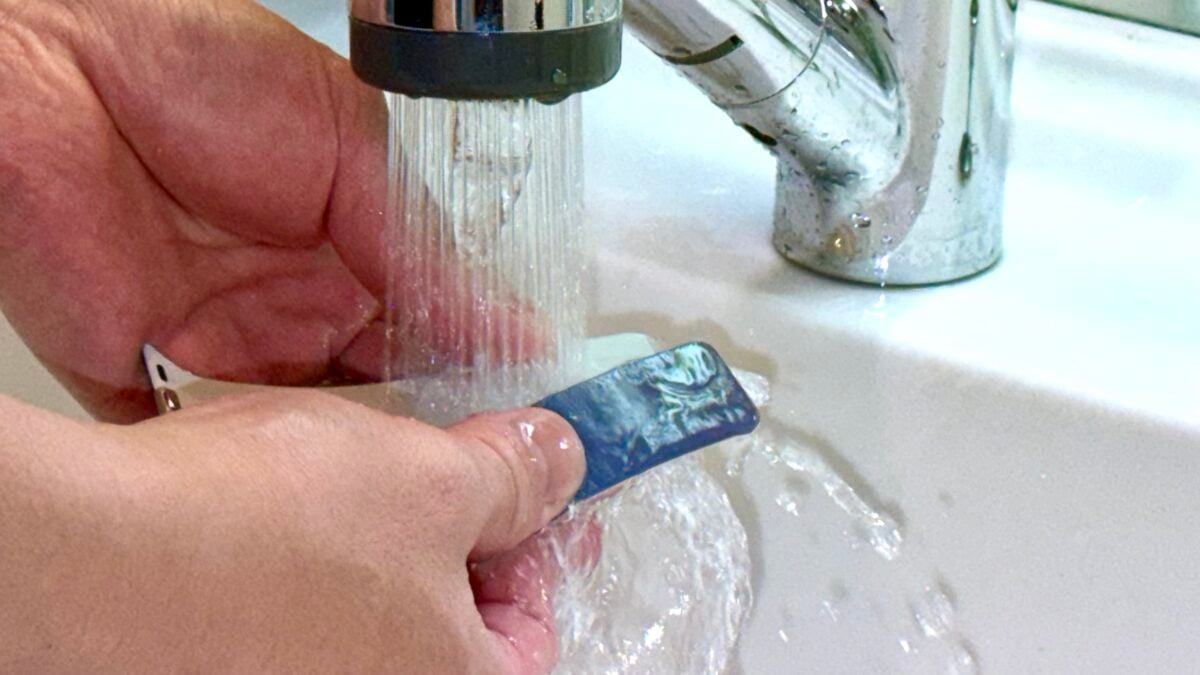 MOFT「Apple Watch用マグネット式シリコンバンド」レビュー