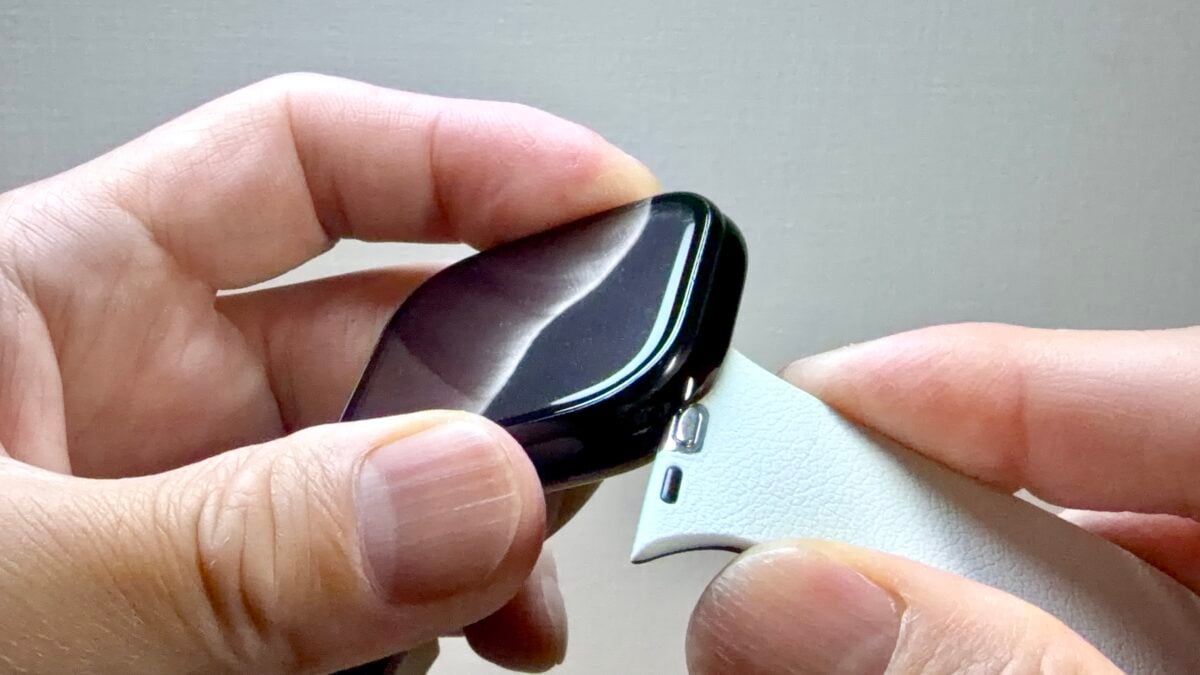 MOFT「Apple Watch用マグネット式シリコンバンド」レビュー