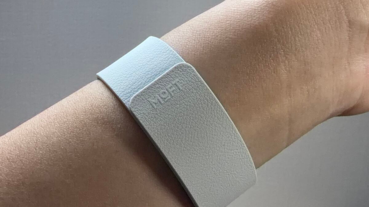 MOFT「Apple Watch用マグネット式シリコンバンド」レビュー