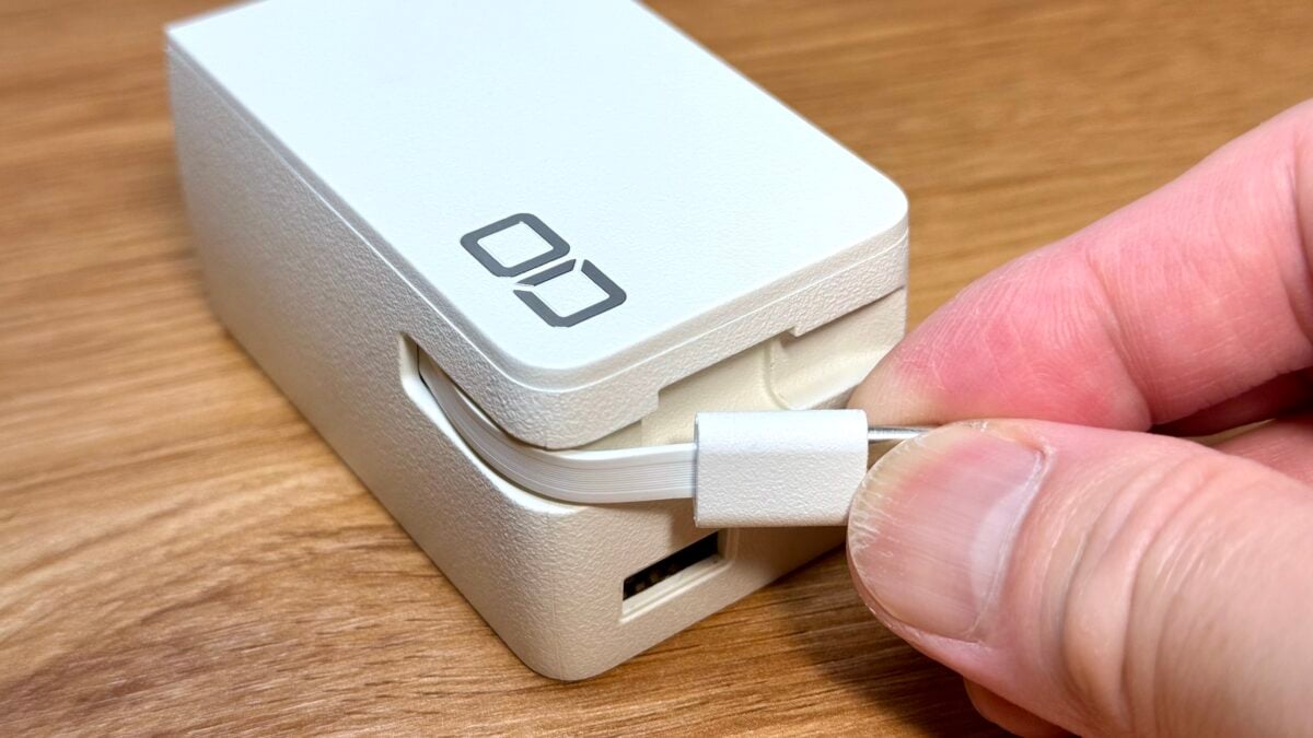 CIO「Polaris STICK Built in CORD REEL」レビュー