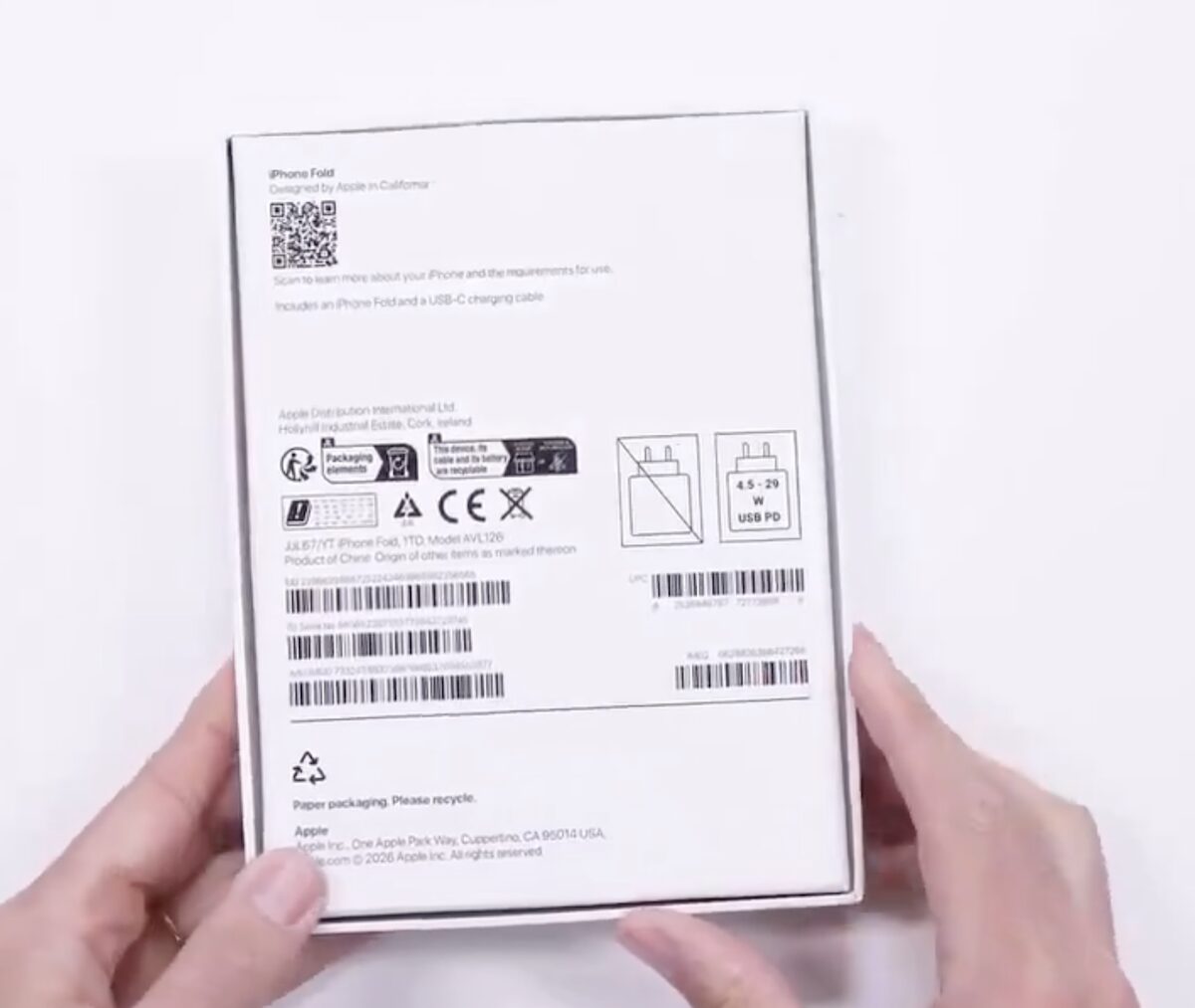 iPhone Fold concept video_3