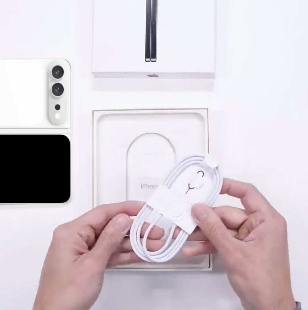 iPhone Fold concept video_6