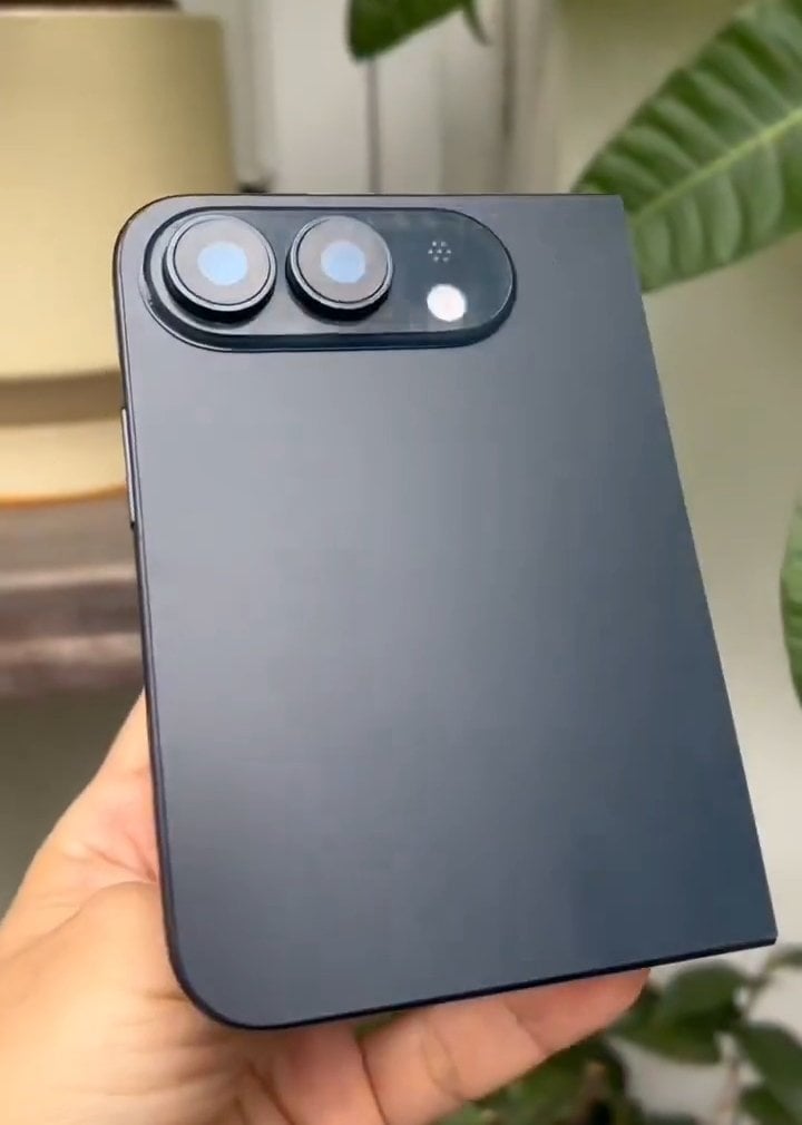 iPhone Ultra pf_3