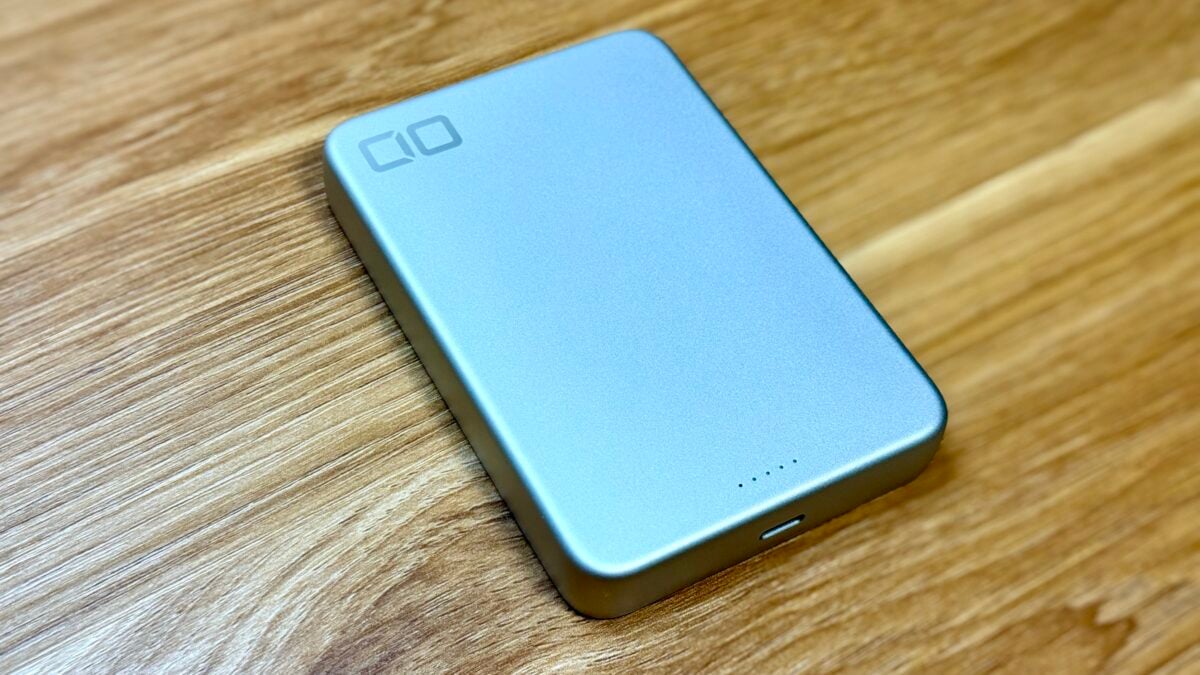 CIO 半固体系モバイルバッテリー 「SMARTCOBY SLIMⅡ Wireless2.2 SS10K」レビュー