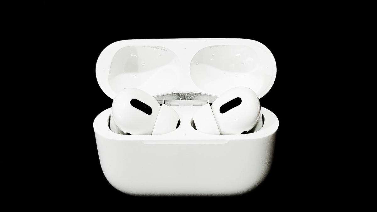 AirPods Proをケースなしで使用するイメージ