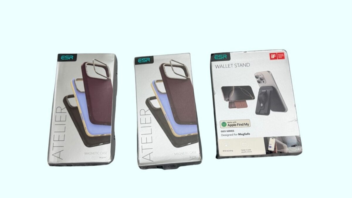 ESRスマホケースとウォレットスタンドの写真