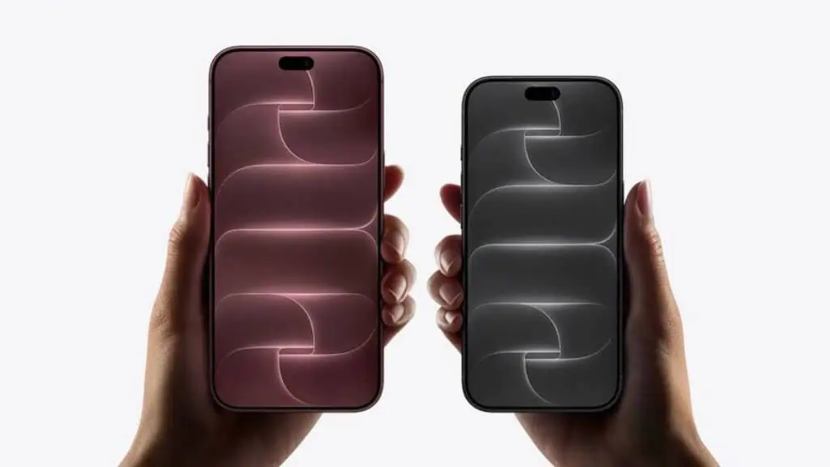 2台のiPhoneを手に持った製品画像