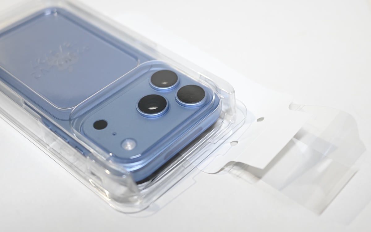 iPhone18 Pro Trinity Glass_8