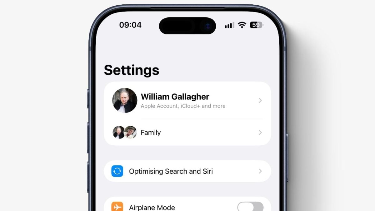 iPhone 設定 検索とSiriの最適化中
