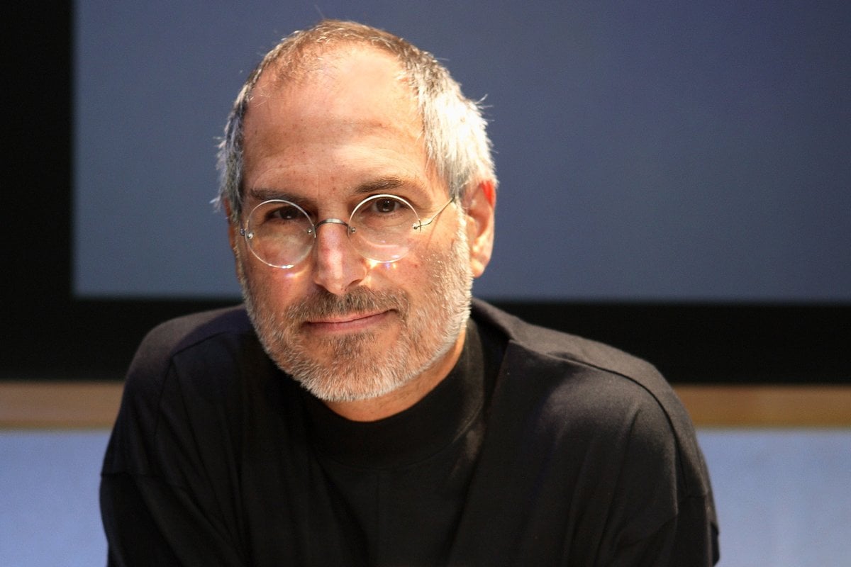 スティーブ・ジョブズ氏没後15年、今もAppleを導く〜新旧CEOが綴った想い
