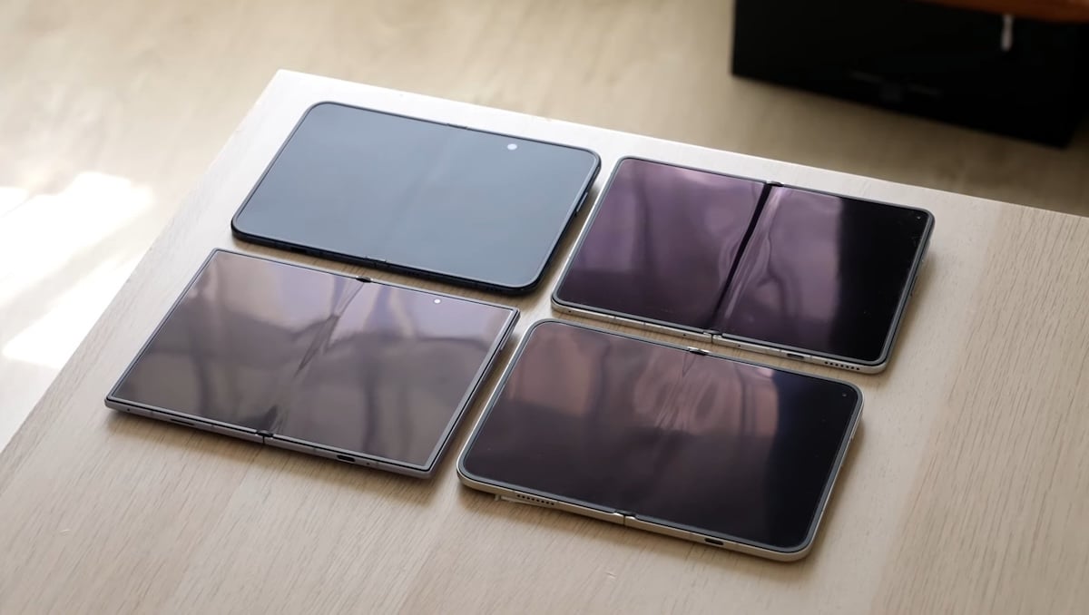 iPhone duo vs android foldable_2
