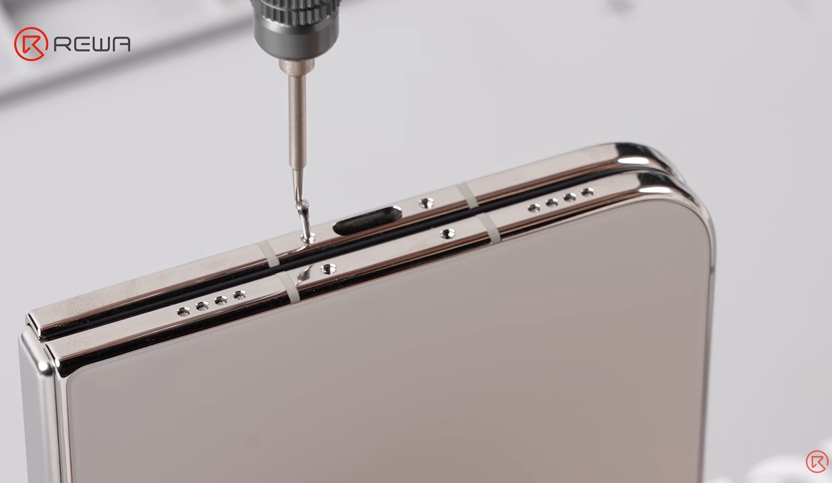 iPhone Duo TD_REWA_2